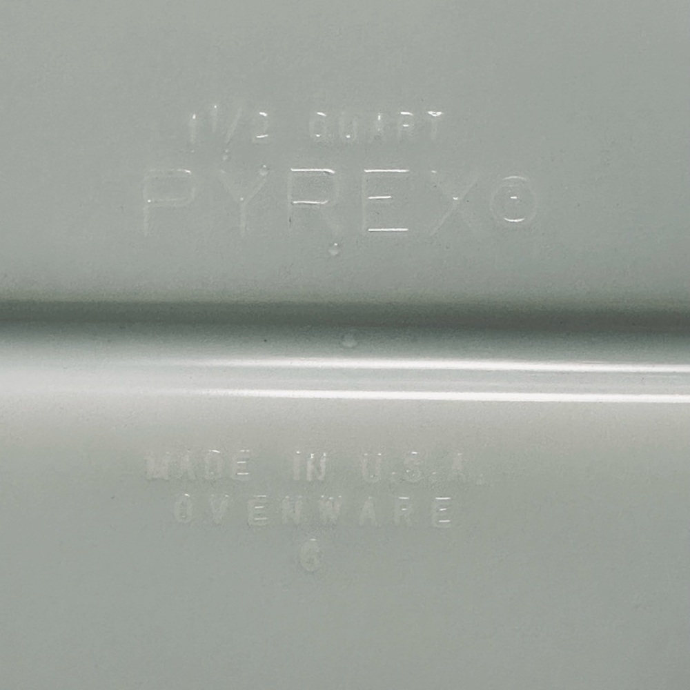 Vintage Pyrex Turquoise Oval Divided Casserole Dish 1.5 Qt Ovenware 1960’s - Picture 3 of 8